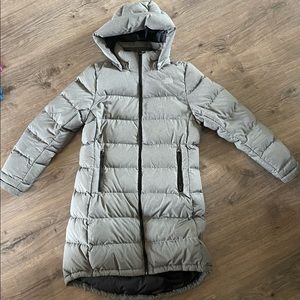 North Face metropolis parka - women’s medium.